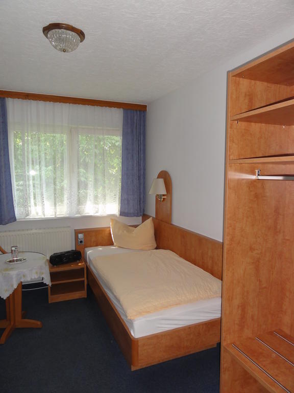 Hotel Garni Melchendorf Erfurt Quarto foto